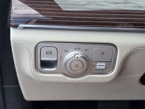 Certified 2022 Mercedes-Benz GLE 350 4MATIC w/ Warmth & Comfort Package image 21