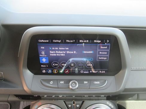 Used 2021 Chevrolet Camaro LT w/ RS Package image 20