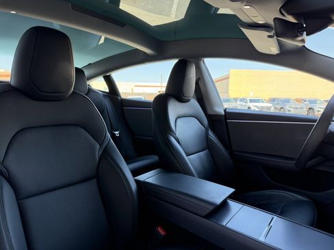 Used 2024 Tesla Model 3 Long Range RWD image 45