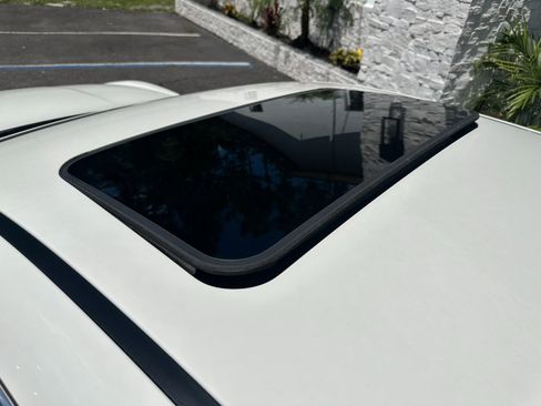 Used 2016 Maserati Ghibli S image 19