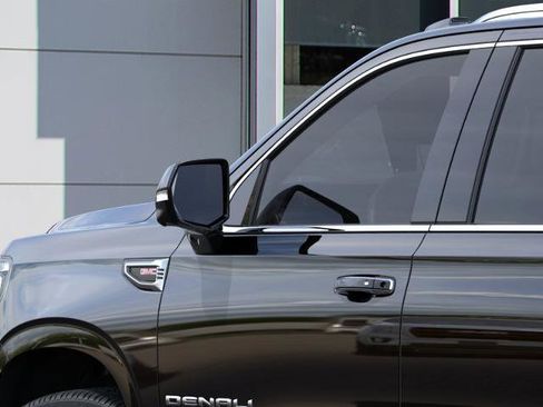 New 2026 GMC Yukon XL Denali AWD/4WD image 12
