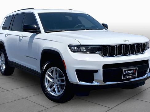 Used 2025 Jeep Grand Cherokee L Laredo w/ Luxury Tech Group I RWD image 3