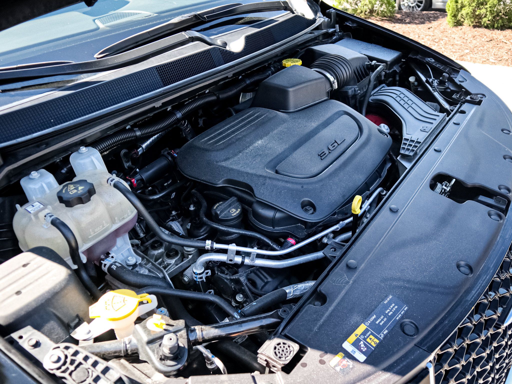 Used 2025 Chrysler Pacifica Select FWD image 32
