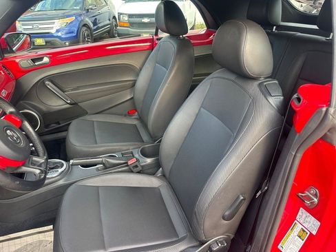 Used 2013 Volkswagen Beetle 2.5 FWD image 16