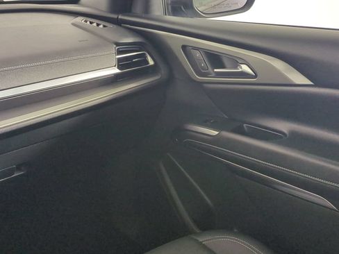 Used 2026 Chevrolet Traverse LT FWD image 21