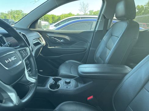 Used 2023 GMC Terrain SLT w/ Infotainment Package II AWD/4WD image 31