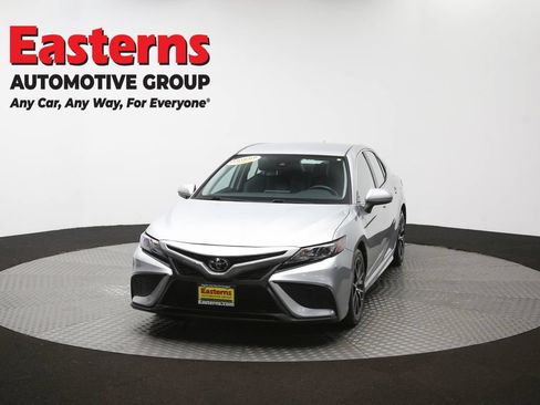 Used 2021 Toyota Camry SE w/ Carpet Mat Package (TMS) FWD image 53