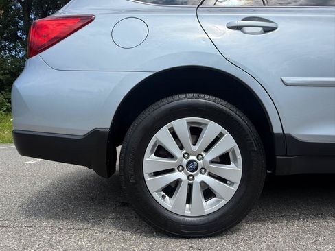 Used 2016 Subaru Outback 2.5i Premium AWD/4WD image 9