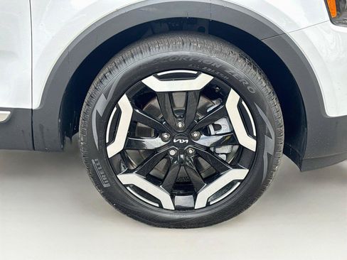 Used 2025 Kia Telluride EX w/ EX Captain's Chair Package FWD image 34