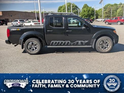 Used 2020 Nissan Frontier PRO-4X w/ Pro-4x Utility Package AWD/4WD image 3
