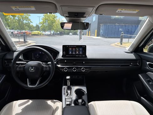 Used 2023 Honda Civic Touring image 24