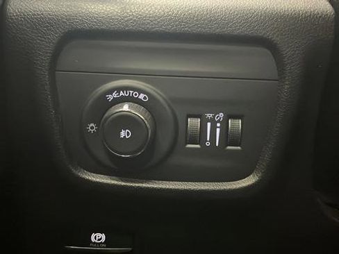 Used 2024 Jeep Grand Cherokee L Limited w/ Luxury Tech Group II AWD/4WD image 33