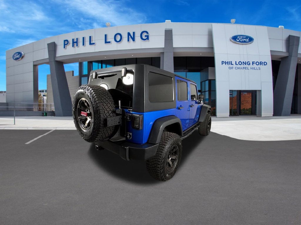 Used 2016 Jeep Wrangler Unlimited Rubicon w/ Connectivity Group AWD/4WD image 5