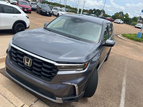 Used 2024 Honda Pilot EX-L image 2