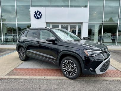 New 2025 Volkswagen Taos SE