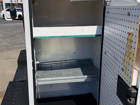 Used 2023 Ford E-450 and Econoline 450 Super Duty w/ Power Windows & Locks Group RWD image 28
