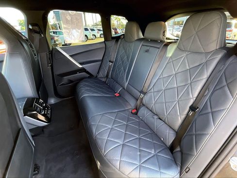 Used 2023 BMW iX xDrive50 image 18