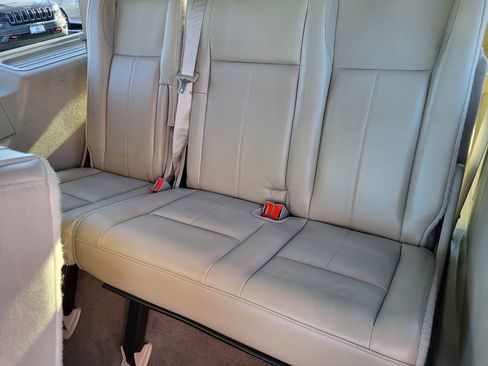 Used 2014 Ford Expedition EL Limited w/ Equipment Group 301A image 17