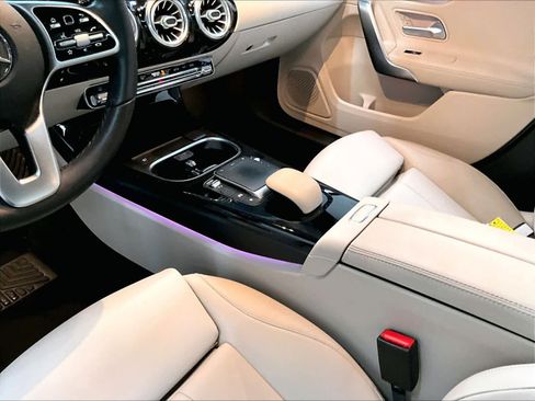 Used 2021 Mercedes-Benz A 220 image 19