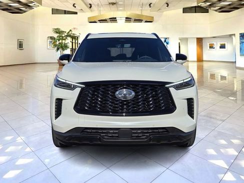 Certified 2025 INFINITI QX60 Luxe w/ Black Edition AWD/4WD image 2
