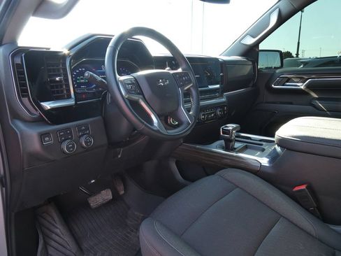 Used 2023 Chevrolet Silverado 1500 RST AWD/4WD image 23