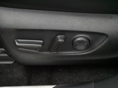 Certified 2026 Toyota Highlander XLE image 20