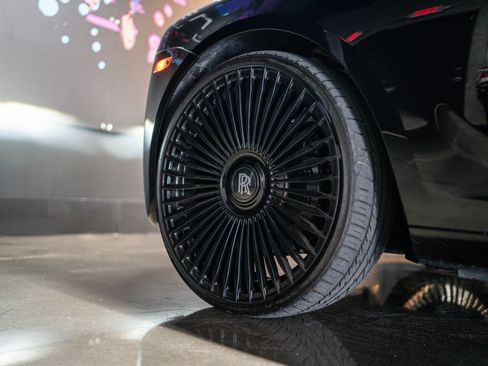 Used 2015 Rolls-Royce Ghost RWD image 17