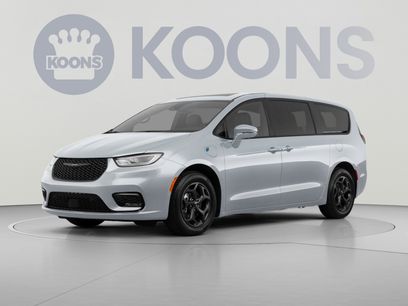 Used 2023 Chrysler Pacifica Limited