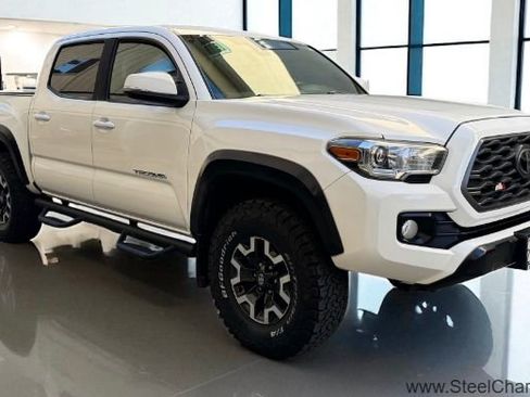 Used 2021 Toyota Tacoma TRD Off-Road w/ Technology Package image 9