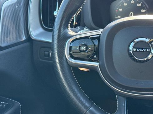 Used 2018 Volvo XC60 T8 R-Design w/ Convenience Package image 16