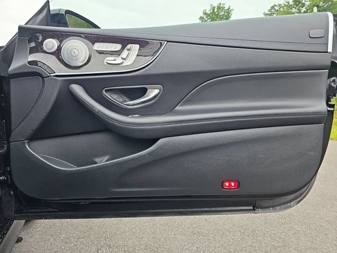 Used 2018 Mercedes-Benz E 400 4MATIC Cabriolet image 21