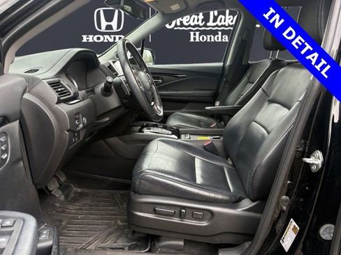 Used 2017 Honda Pilot Touring image 7