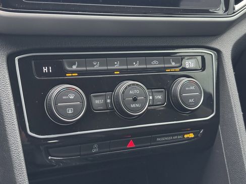 Used 2023 Volkswagen Atlas SE image 6