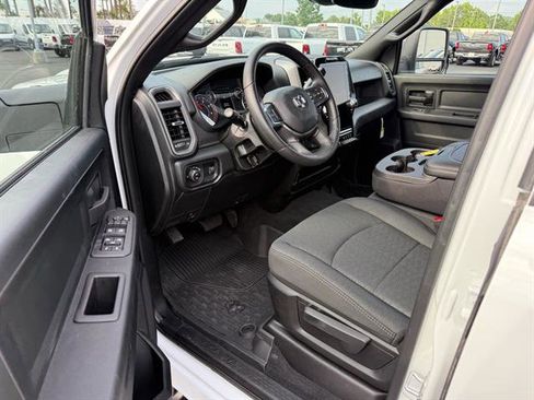 New 2025 RAM 2500 Tradesman AWD/4WD image 4
