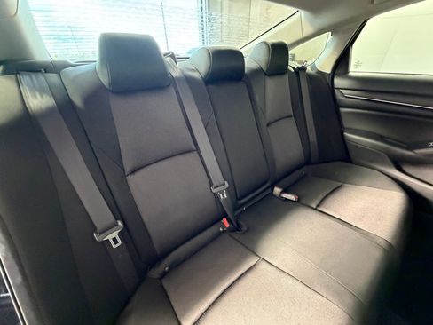 Used 2020 Honda Accord LX image 31