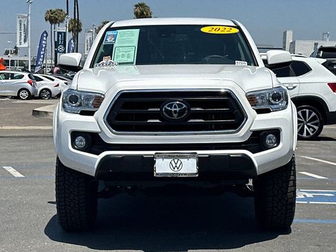 Used 2022 Toyota Tacoma SR5 RWD image 9