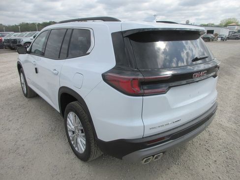 New 2026 GMC Acadia Elevation w/ Elevation Premium Package AWD/4WD image 7