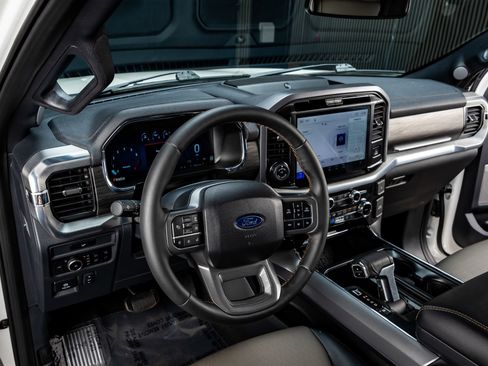 Used 2026 Ford F150 Lariat w/ Equipment Group 501A Mid AWD/4WD image 17