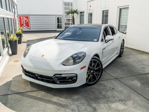 Used 2018 Porsche Panamera Turbo S AWD/4WD image 3