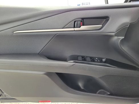 Used 2025 Toyota Camry Hybrid FWD image 21