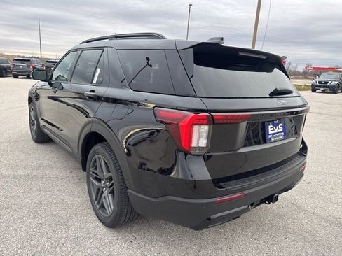 New 2026 Ford Explorer ST-Line w/ ST-Line Street Pack image 5