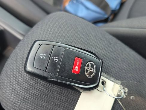 Used 2023 Toyota Corolla Cross LE FWD image 23