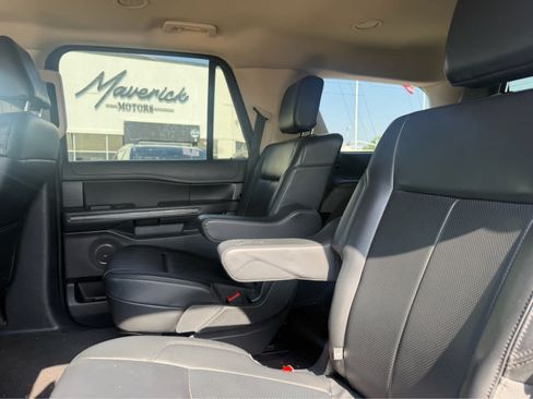 Used 2023 Ford Expedition XLT RWD image 6