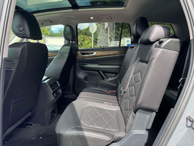 Certified 2026 Volkswagen Atlas SE w/ Panoramic Sunroof Package AWD/4WD image 11