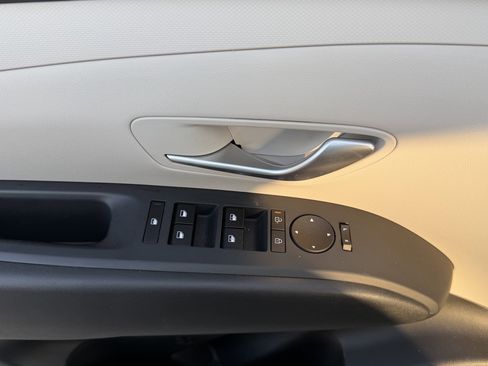 Used 2025 Hyundai Tucson SEL FWD image 11