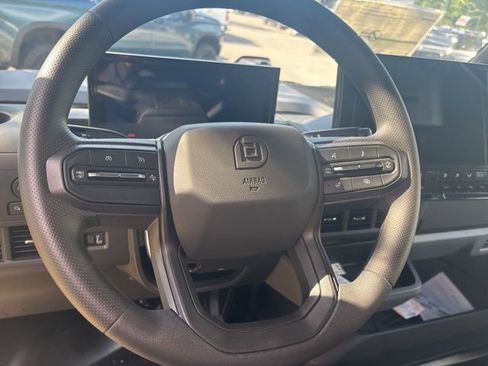 Used 2024 Chevrolet Brightdrop 400 w/ Commercial Equipment Package image 11