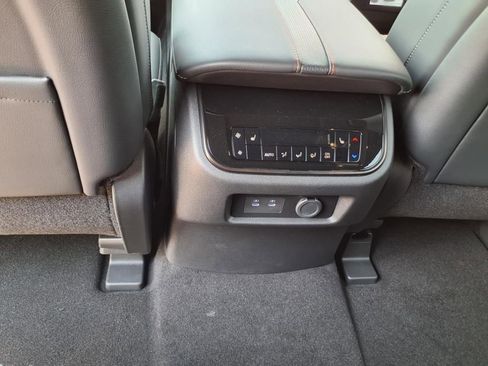 New 2025 Nissan Armada PRO-4X w/ Pro-4X Premium Package image 15