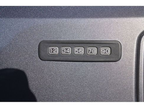 Used 2010 Ford F350 Lariat image 13