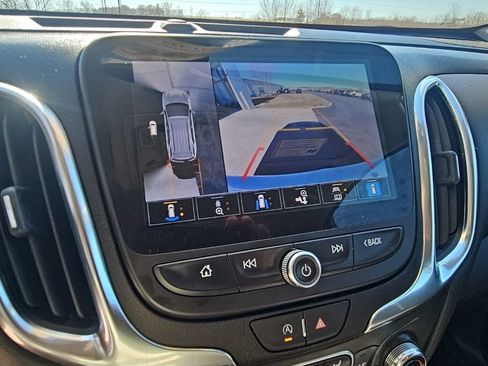Used 2024 Chevrolet Equinox LT AWD/4WD image 11
