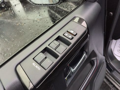 Used 2023 Toyota 4Runner TRD Off-Road Premium w/ Moonroof Package AWD/4WD image 11